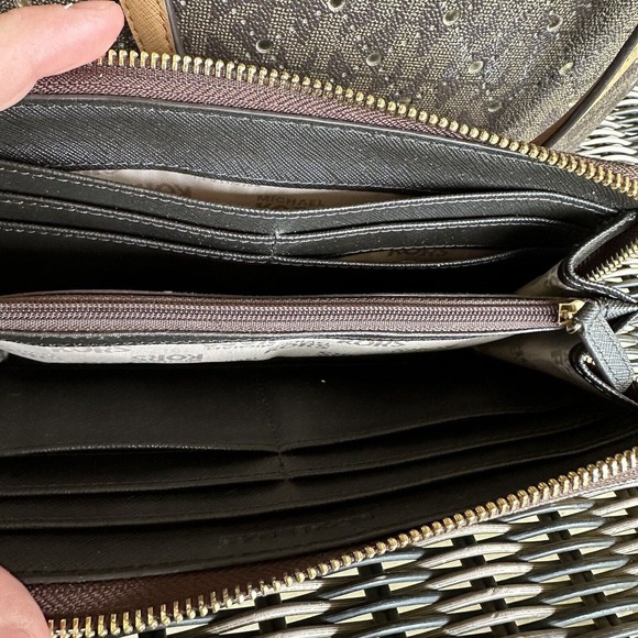 Michael Kors Jet Set Violet Small Carryall Tote Wallet Logo Perforated Leather - Picture 5 of 16